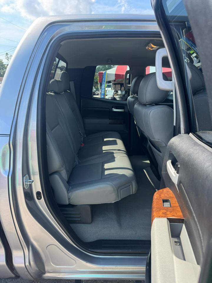 Toyota Tundra 2WD Truck Dbl 5.7L V8 6-Spd AT LTD (Natl) 2010