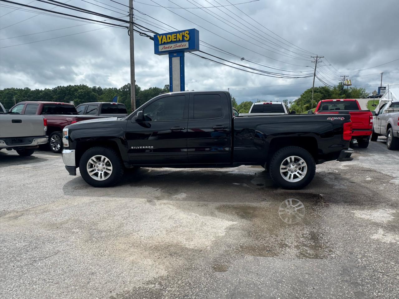 Chevrolet Silverado 1500 4WD Double Cab 143.5" LT w/1LT 2017