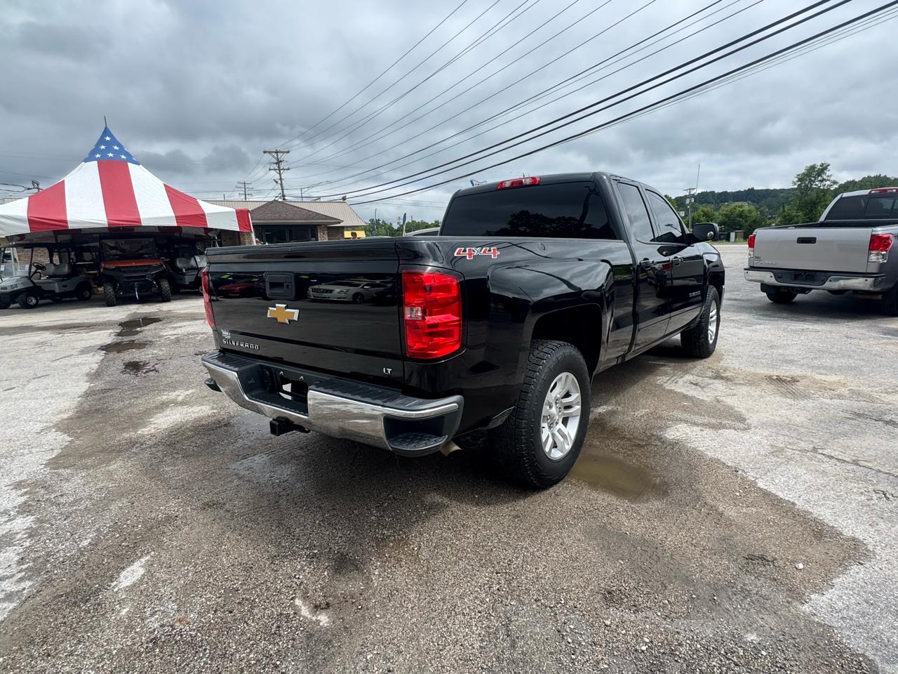 Chevrolet Silverado 1500 4WD Double Cab 143.5" LT w/1LT 2017