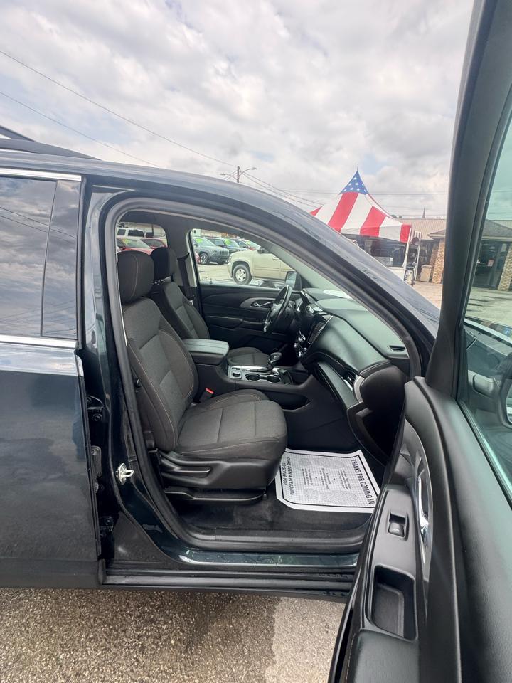 Chevrolet Traverse AWD 4dr LT Cloth w/1LT 2021