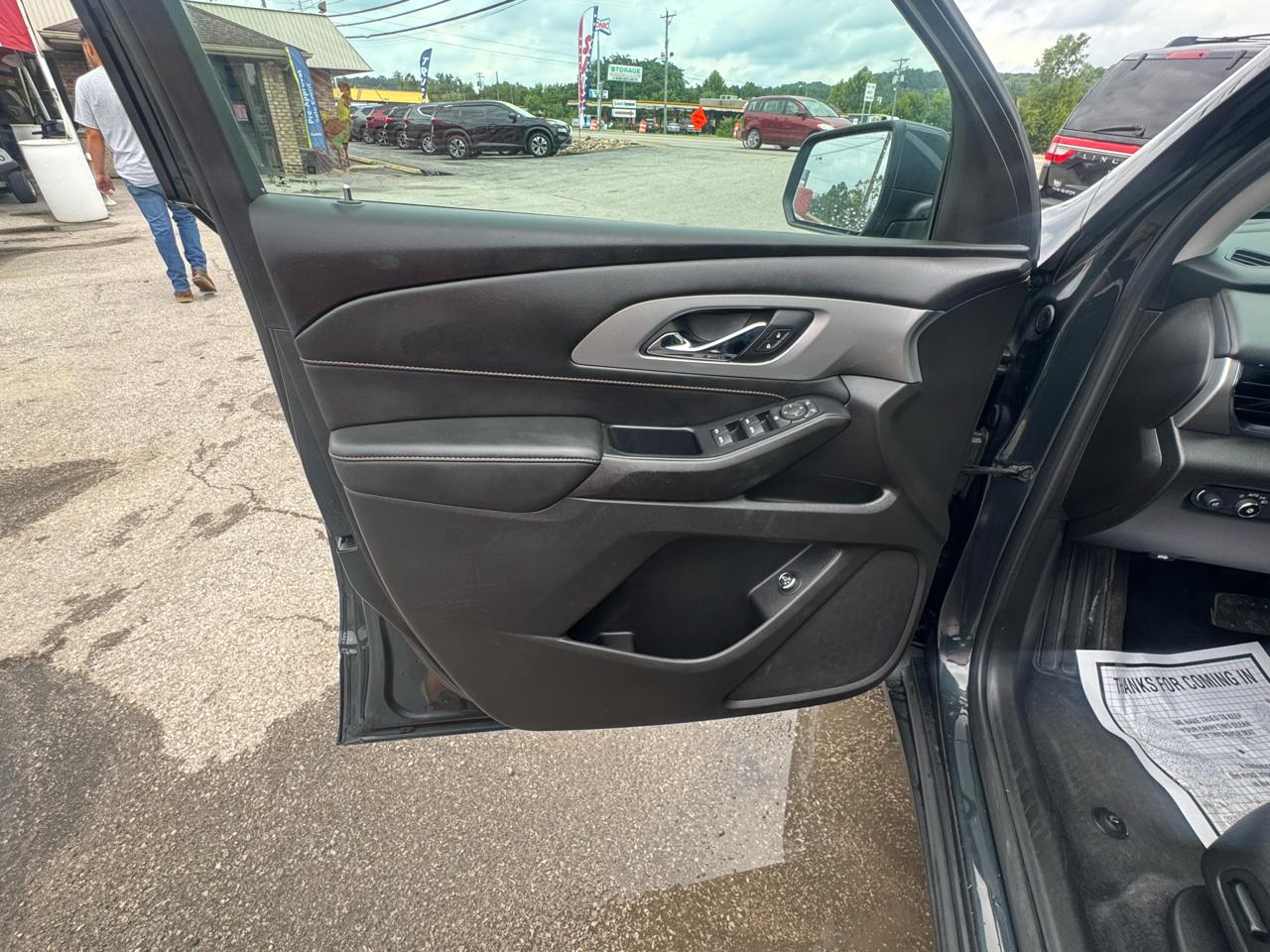 Chevrolet Traverse AWD 4dr LT Cloth w/1LT 2021