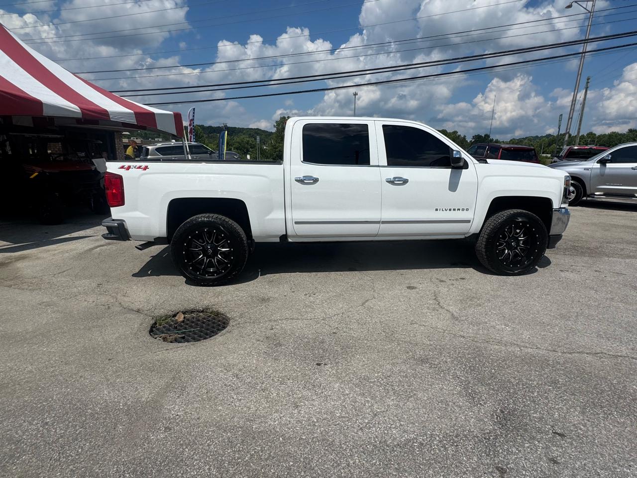 Chevrolet Silverado 1500 4WD Crew Cab 143.5" LTZ w/1LZ 2018