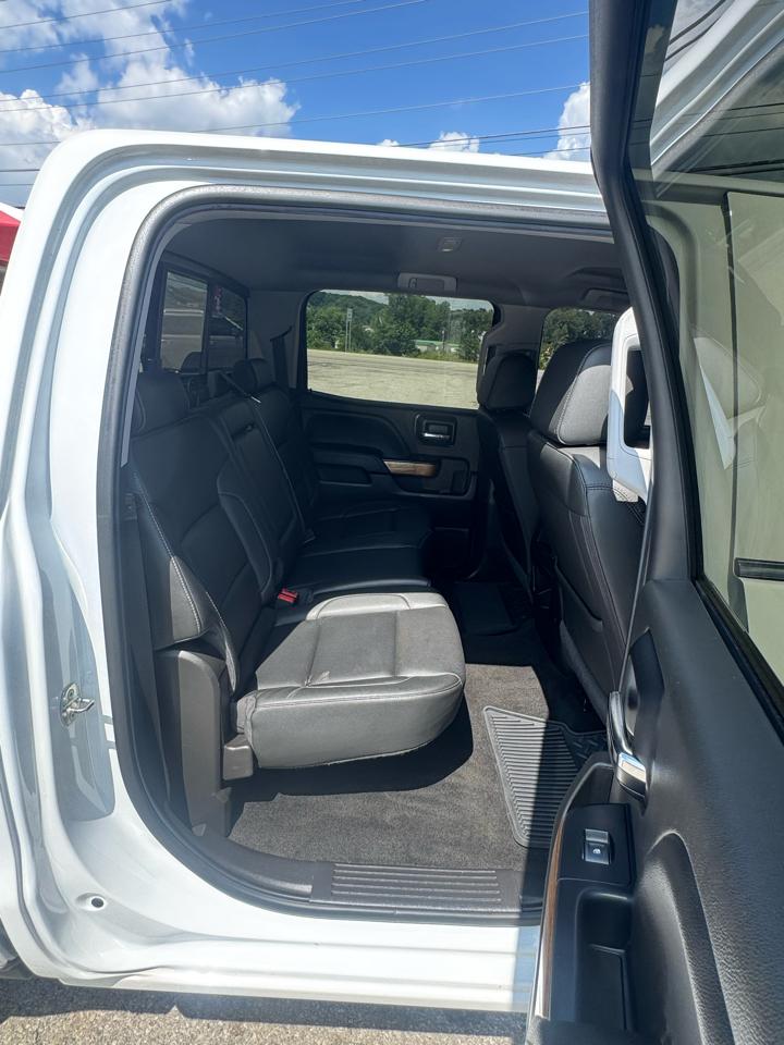 Chevrolet Silverado 1500 4WD Crew Cab 143.5" LTZ w/1LZ 2018
