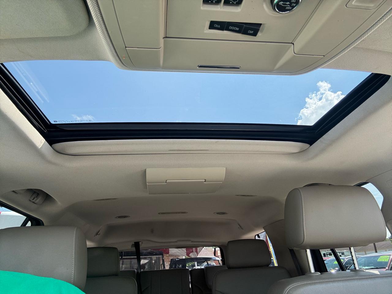 Chevrolet Tahoe 4WD 4dr LT 2017