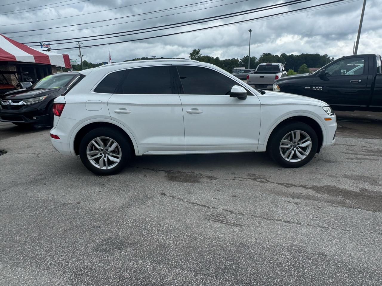 Audi Q5 Titanium Premium 45 TFSI quattro 2020