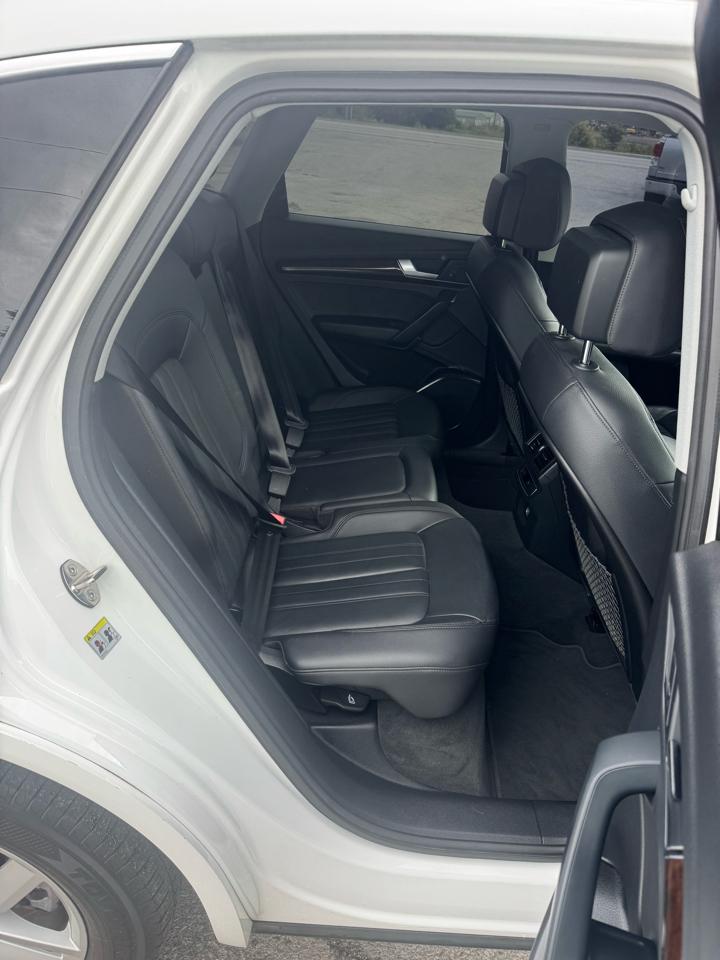 Audi Q5 Titanium Premium 45 TFSI quattro 2020