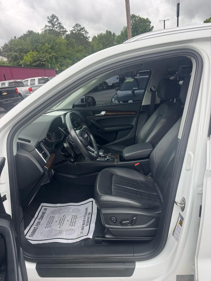 Audi Q5 Titanium Premium 45 TFSI quattro 2020