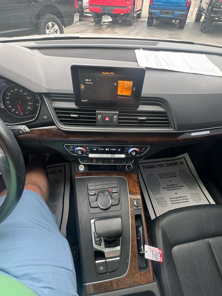 Audi Q5 Titanium Premium 45 TFSI quattro 2020