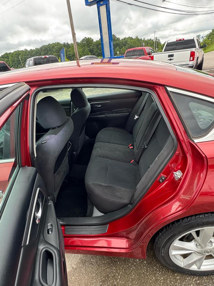 Nissan Altima 4dr Sdn I4 2.5 SV 2015