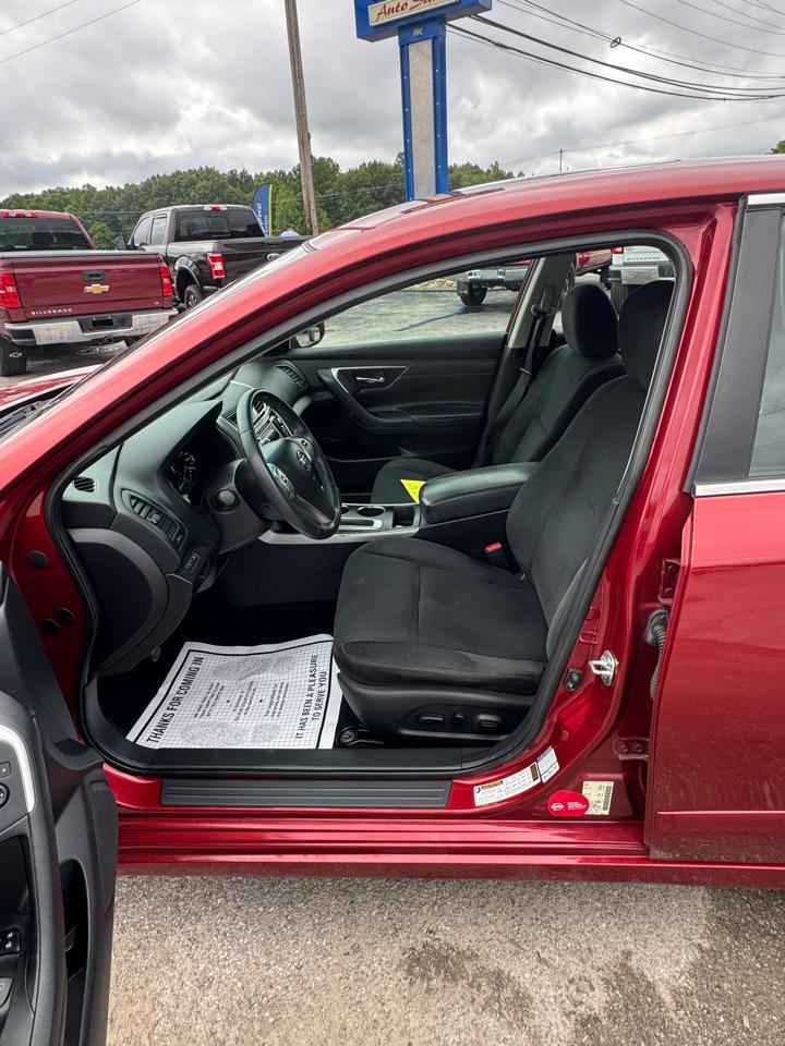 Nissan Altima 4dr Sdn I4 2.5 SV 2015