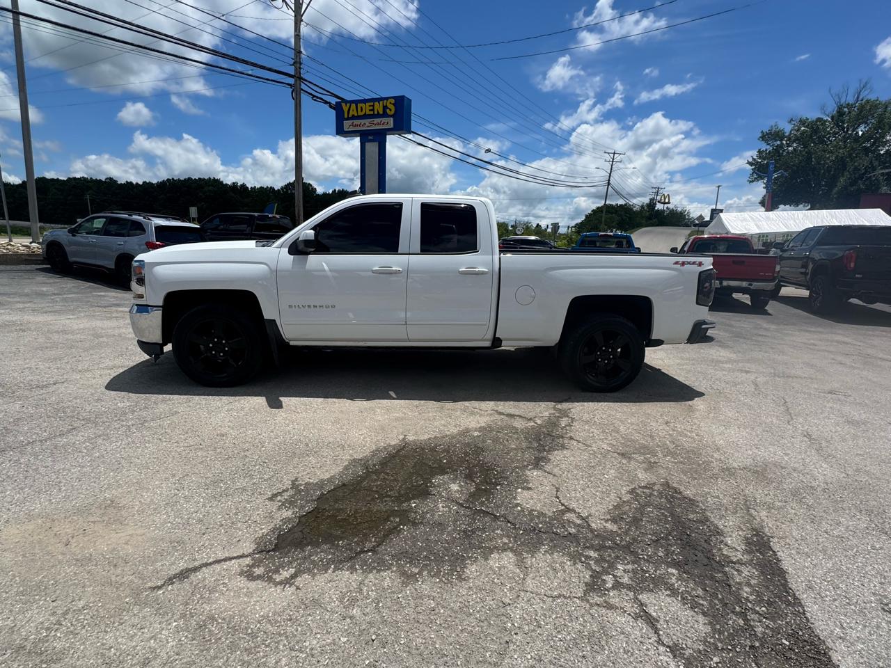 Chevrolet Silverado 1500 4WD Double Cab 143.5" LT w/1LT 2016