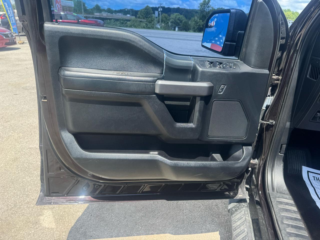 Ford F-150 4WD SuperCab 145" XLT 2020