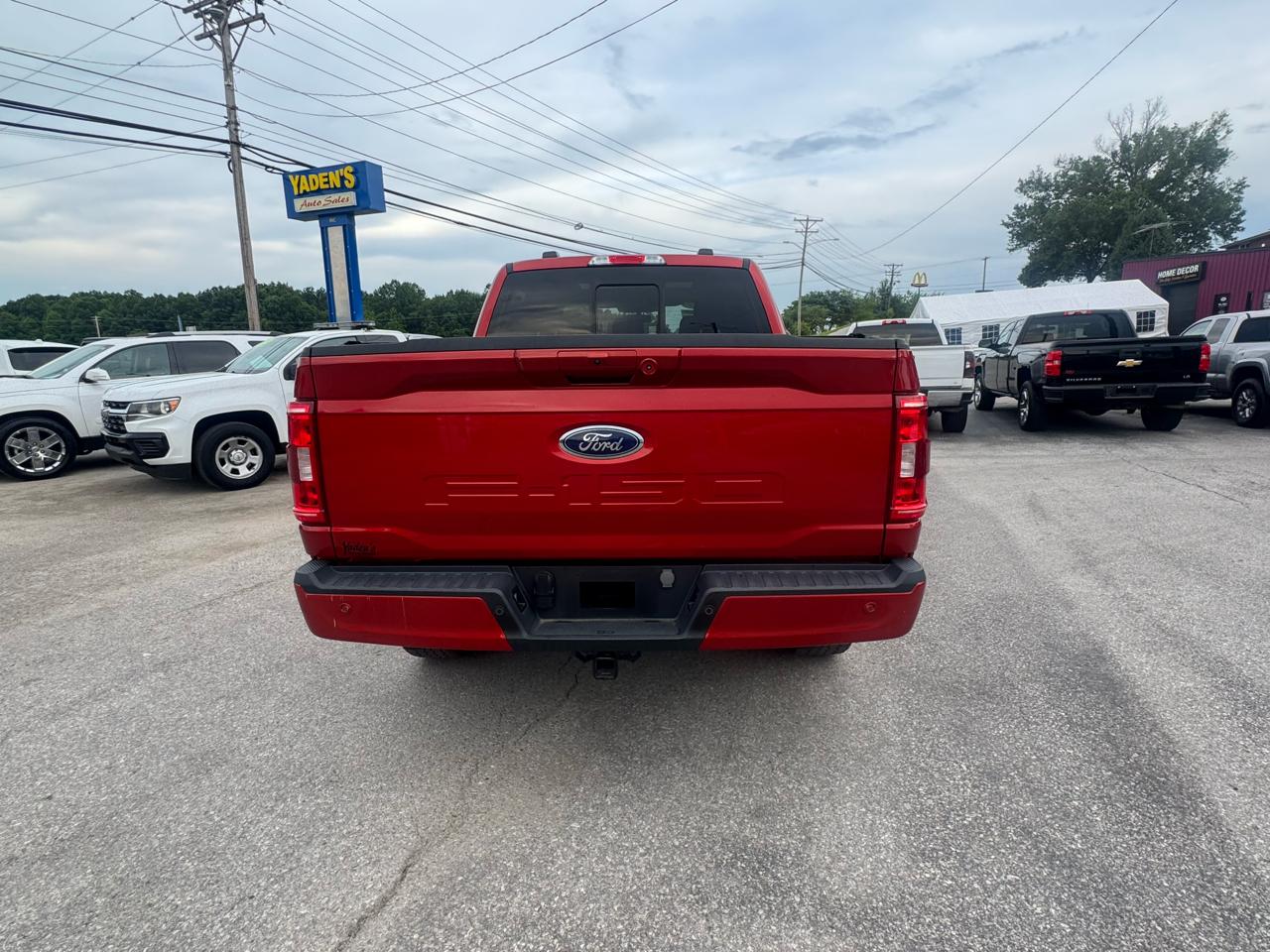Ford F-150 4WD SuperCrew 139" XLT 2023