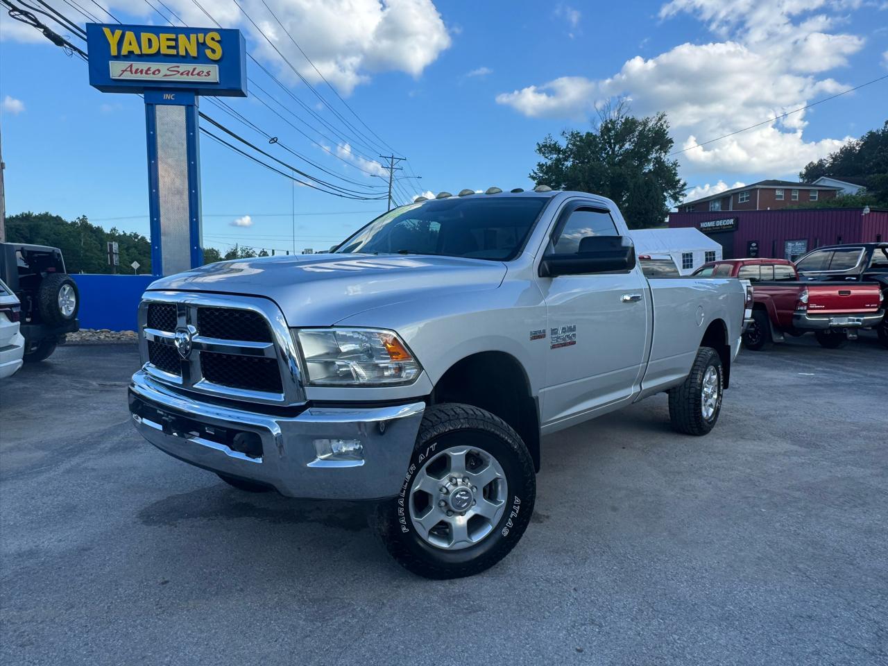 RAM 3500 4WD Reg Cab 140.5" SLT 2016