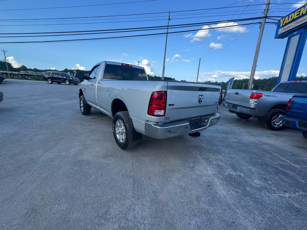 RAM 3500 4WD Reg Cab 140.5" SLT 2016