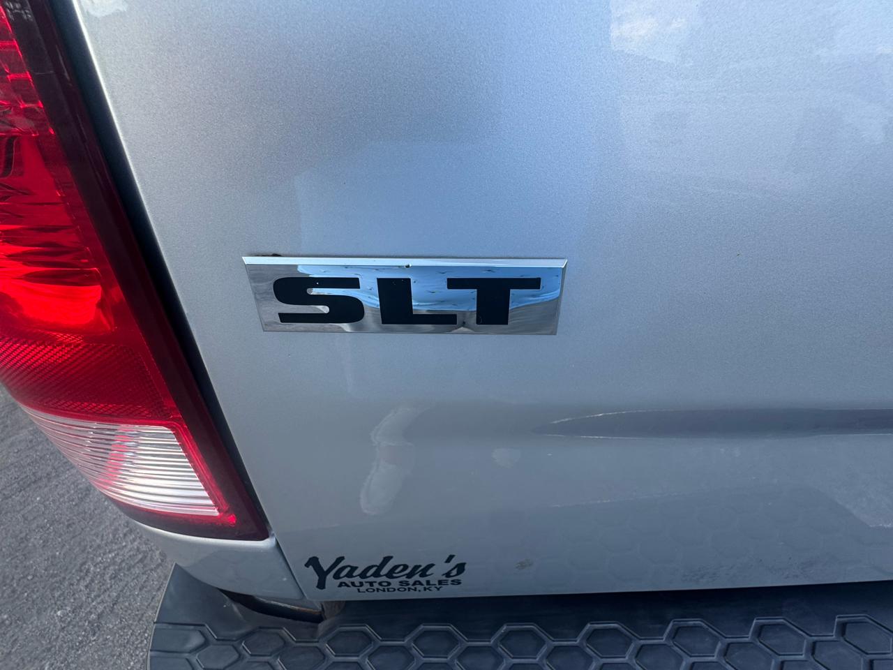 RAM 3500 4WD Reg Cab 140.5" SLT 2016