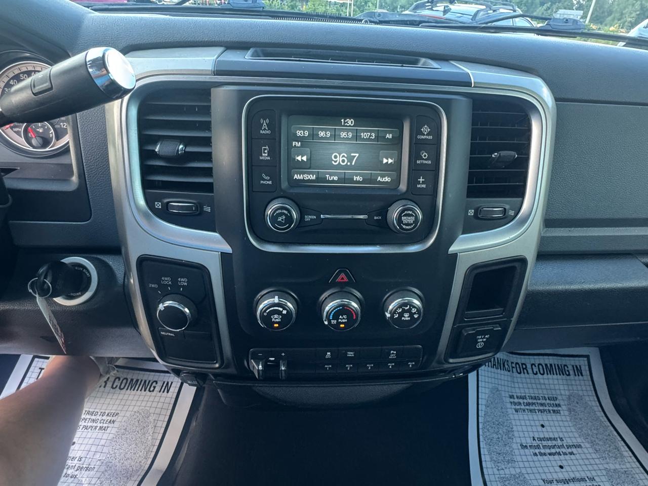 RAM 3500 4WD Reg Cab 140.5" SLT 2016