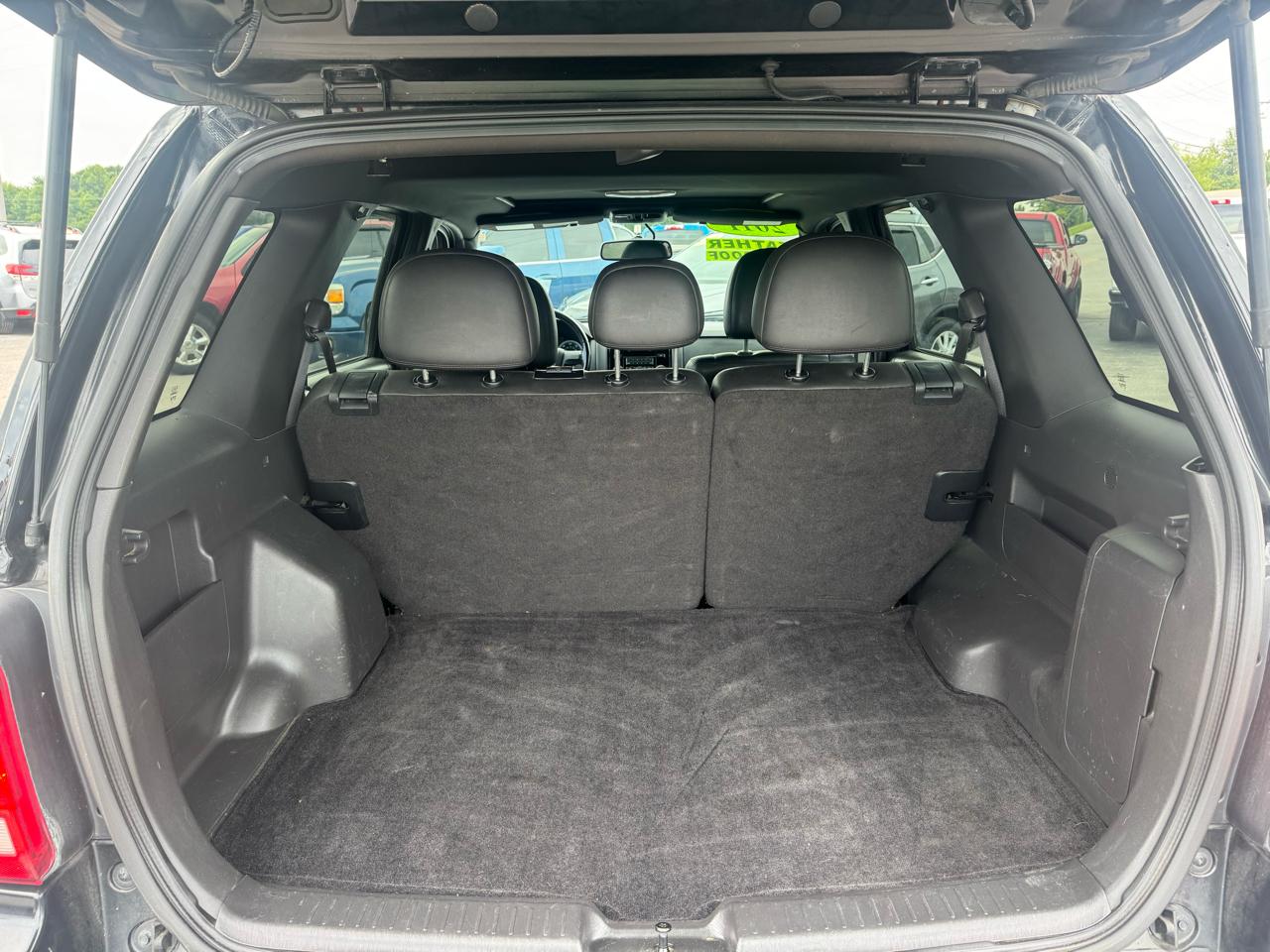 Ford Escape FWD 4dr XLT 2011