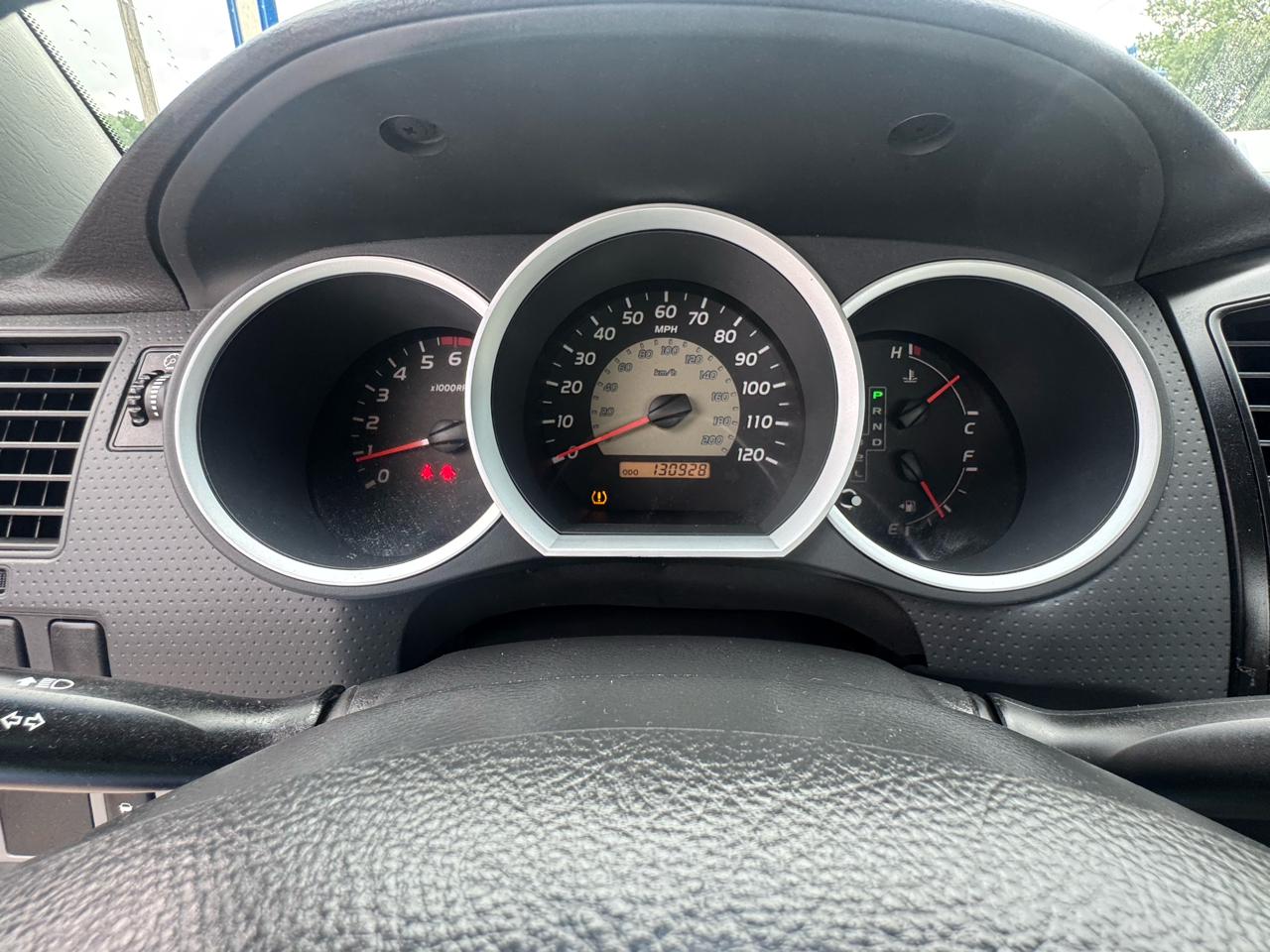 Toyota Tacoma 2WD Reg I4 MT (Natl) 2009