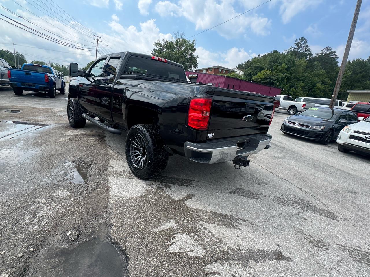 Chevrolet Silverado 2500HD 4WD Double Cab 144.2" LT 2015