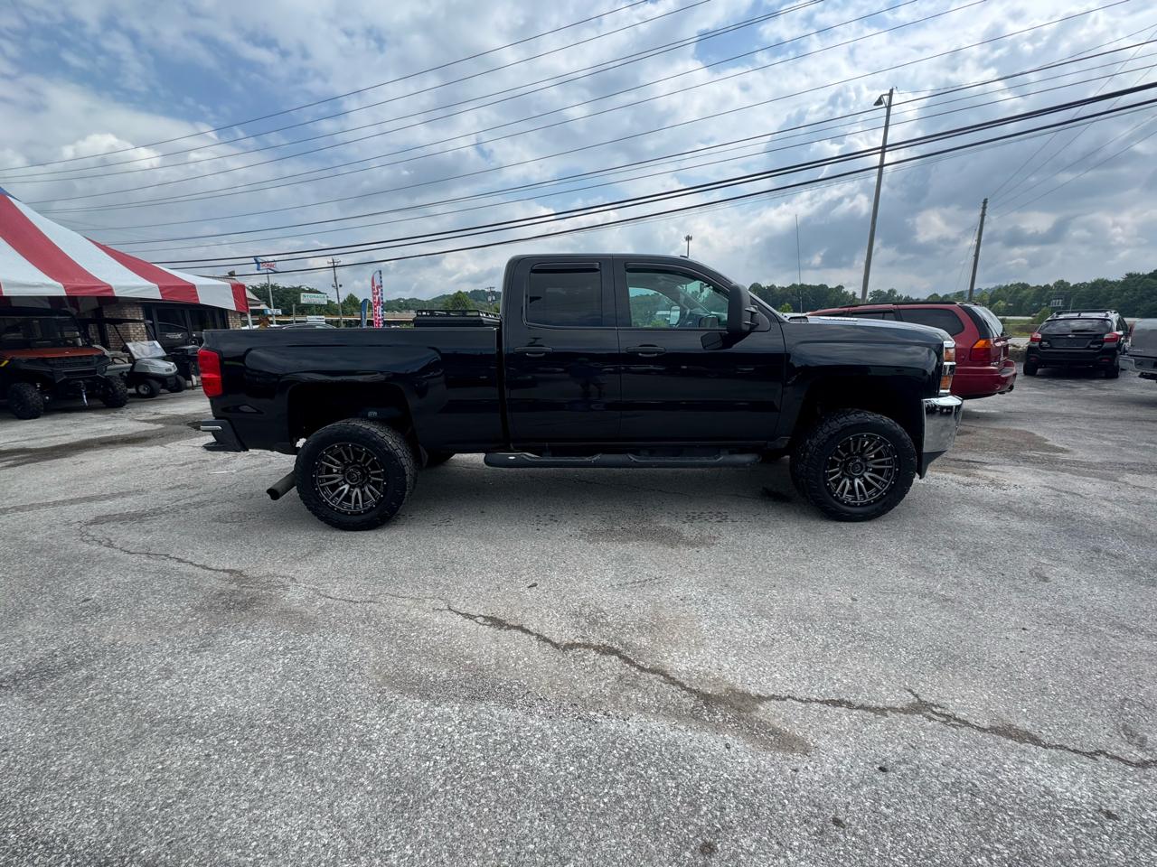 Chevrolet Silverado 2500HD 4WD Double Cab 144.2" LT 2015