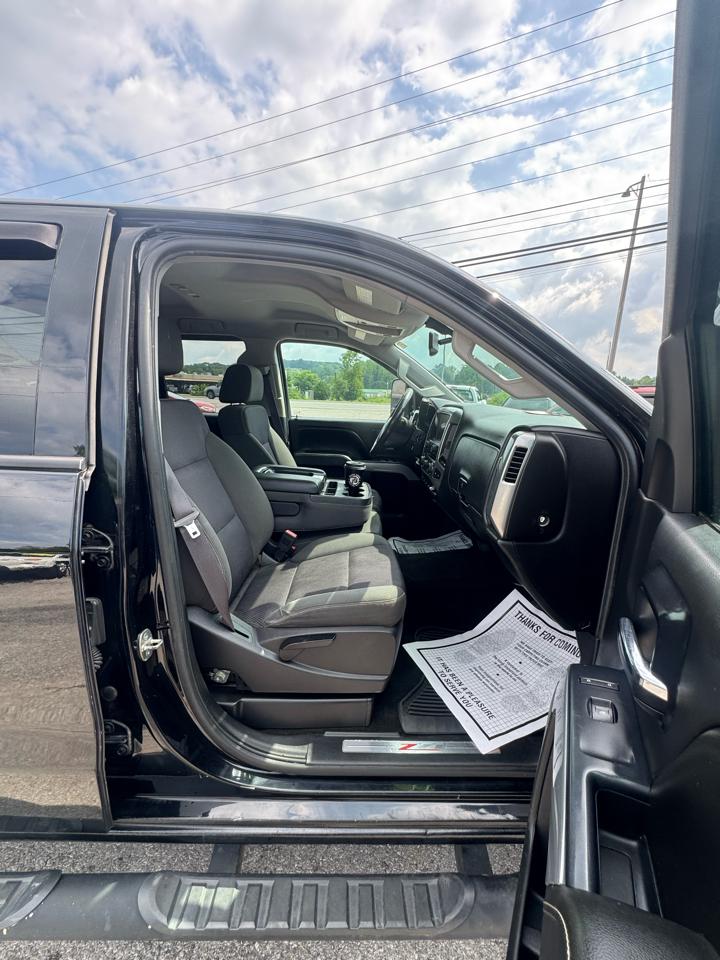 Chevrolet Silverado 2500HD 4WD Double Cab 144.2" LT 2015