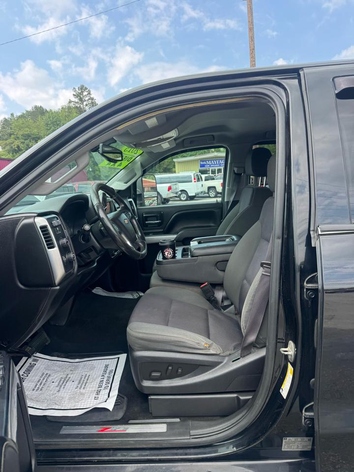 Chevrolet Silverado 2500HD 4WD Double Cab 144.2" LT 2015