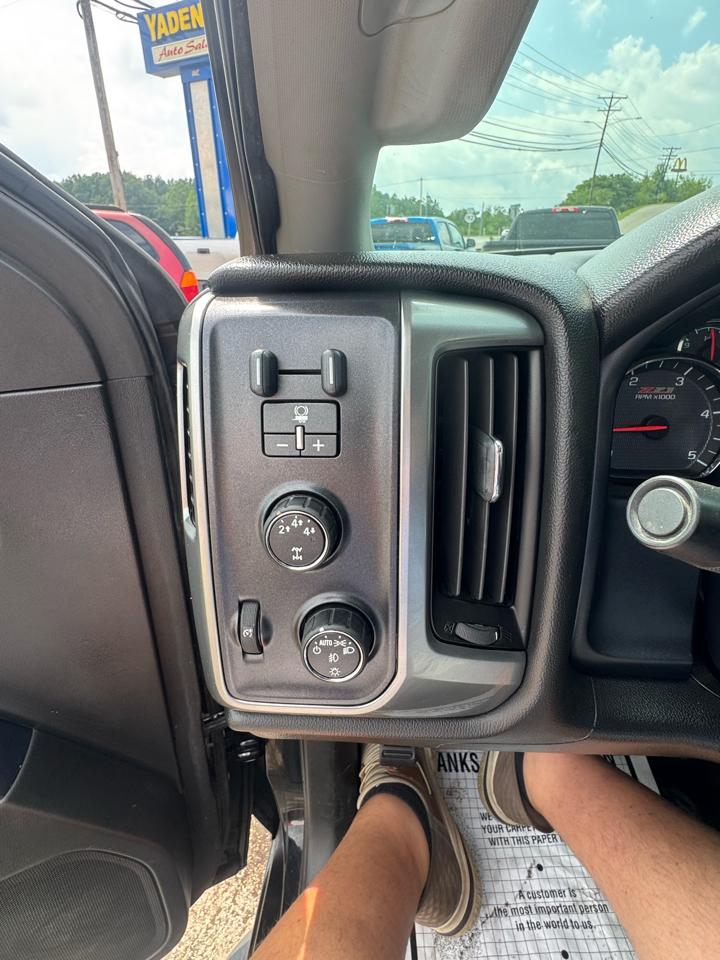 Chevrolet Silverado 2500HD 4WD Double Cab 144.2" LT 2015