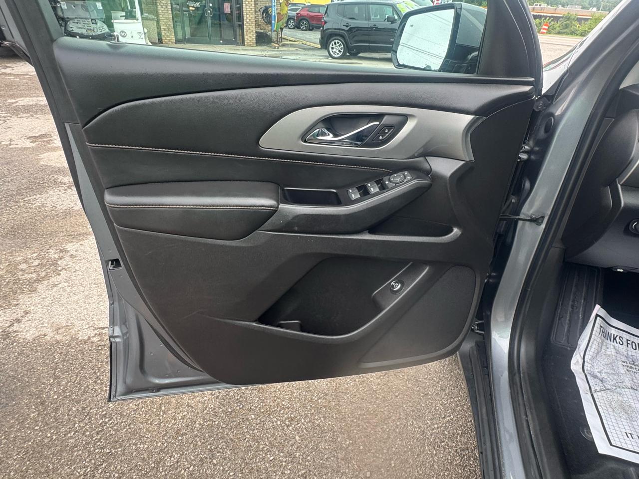 Chevrolet Traverse FWD 4dr LT Cloth w/1LT 2018
