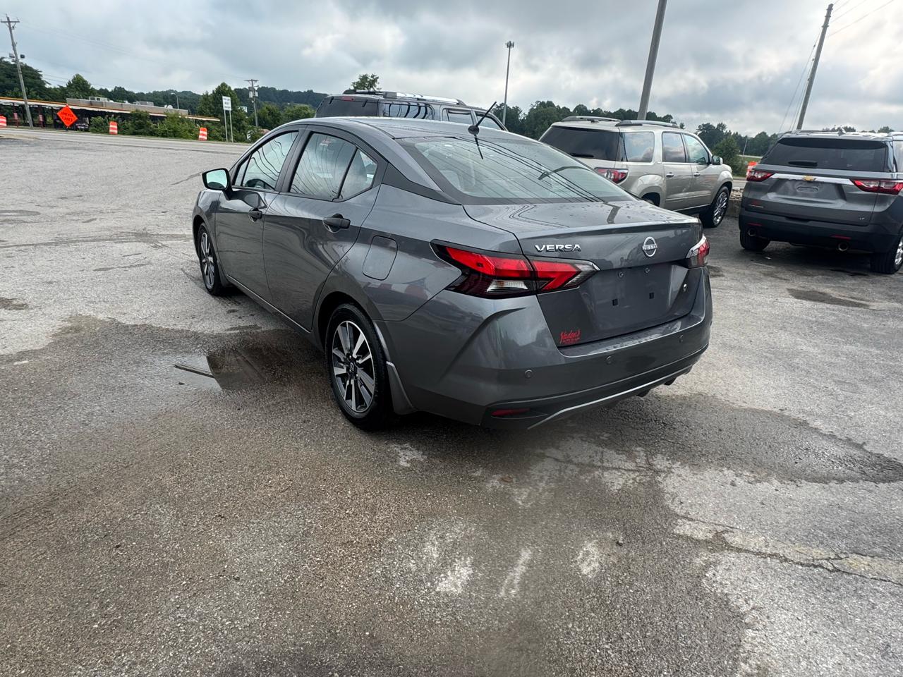Nissan Versa S CVT 2023