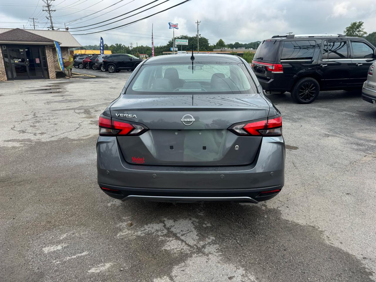 Nissan Versa S CVT 2023