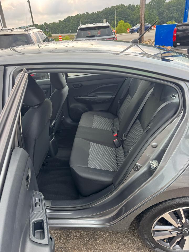 Nissan Versa S CVT 2023