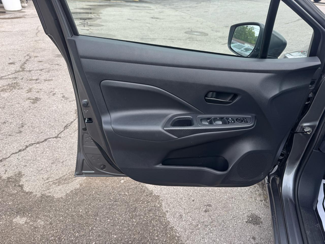 Nissan Versa S CVT 2023