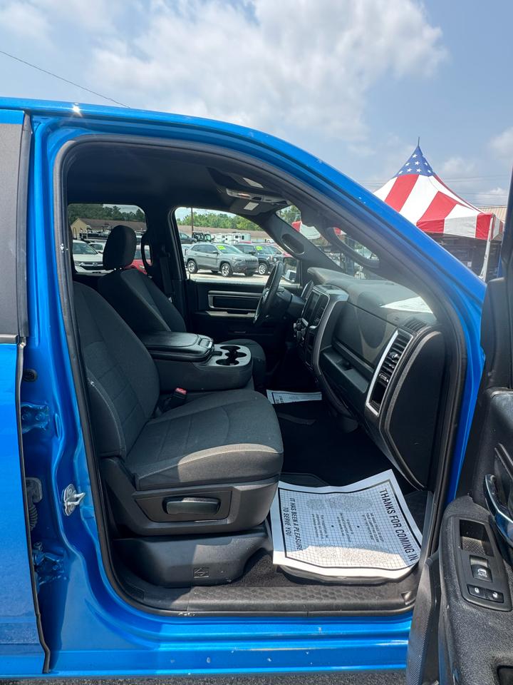 RAM 1500 Classic Warlock 4x4 Quad Cab 6'4" Box 2021
