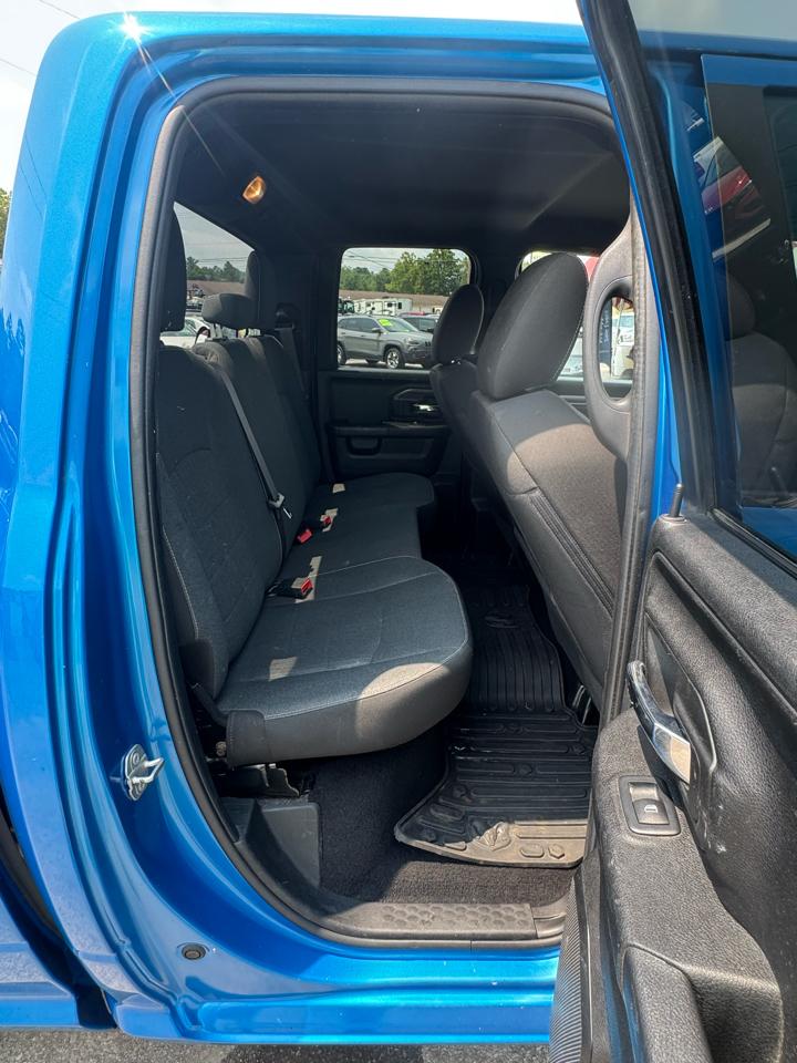 RAM 1500 Classic Warlock 4x4 Quad Cab 6'4" Box 2021