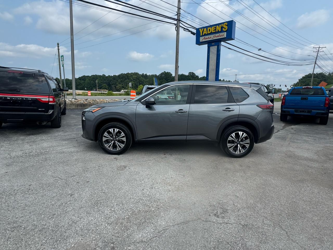 Nissan Rogue FWD SV 2023
