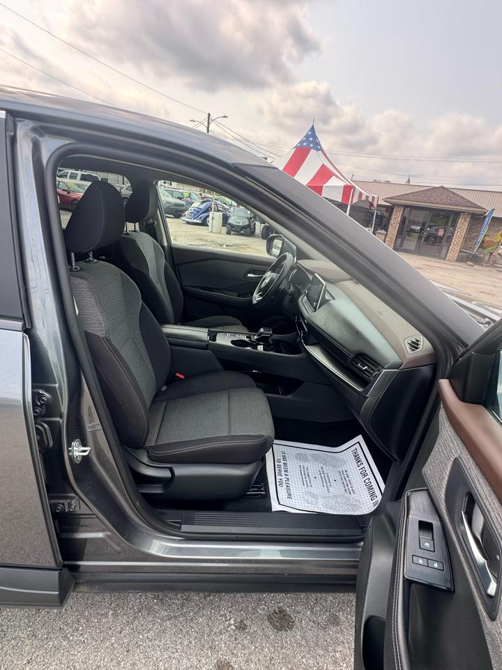 Nissan Rogue FWD SV 2023
