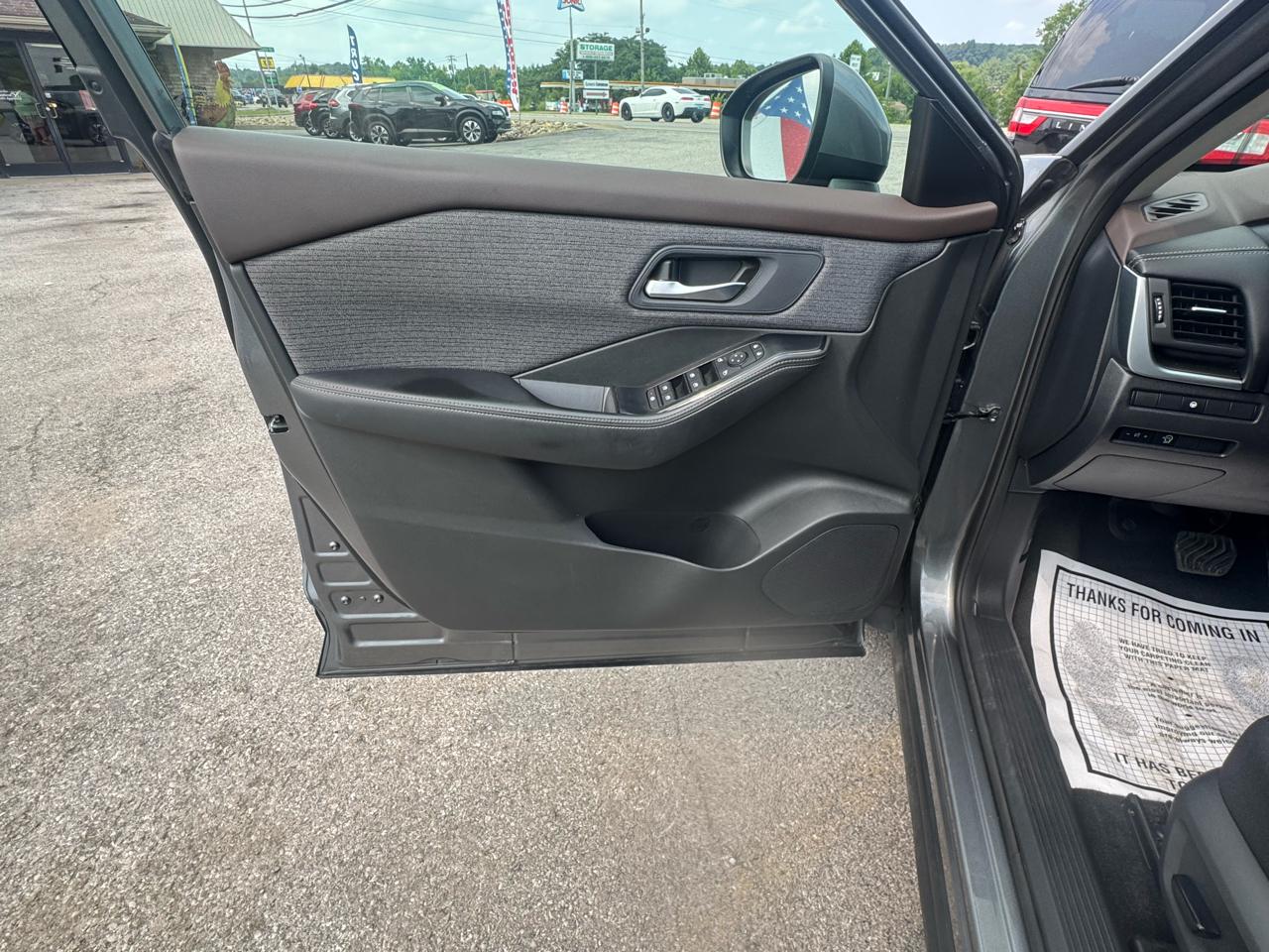 Nissan Rogue FWD SV 2023