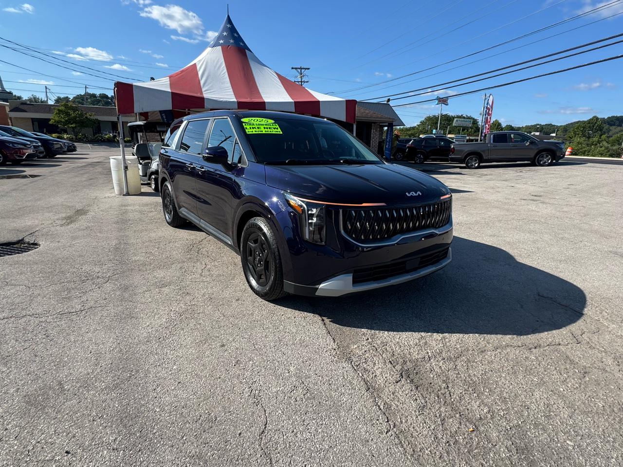Kia Carnival LXS FWD 2025