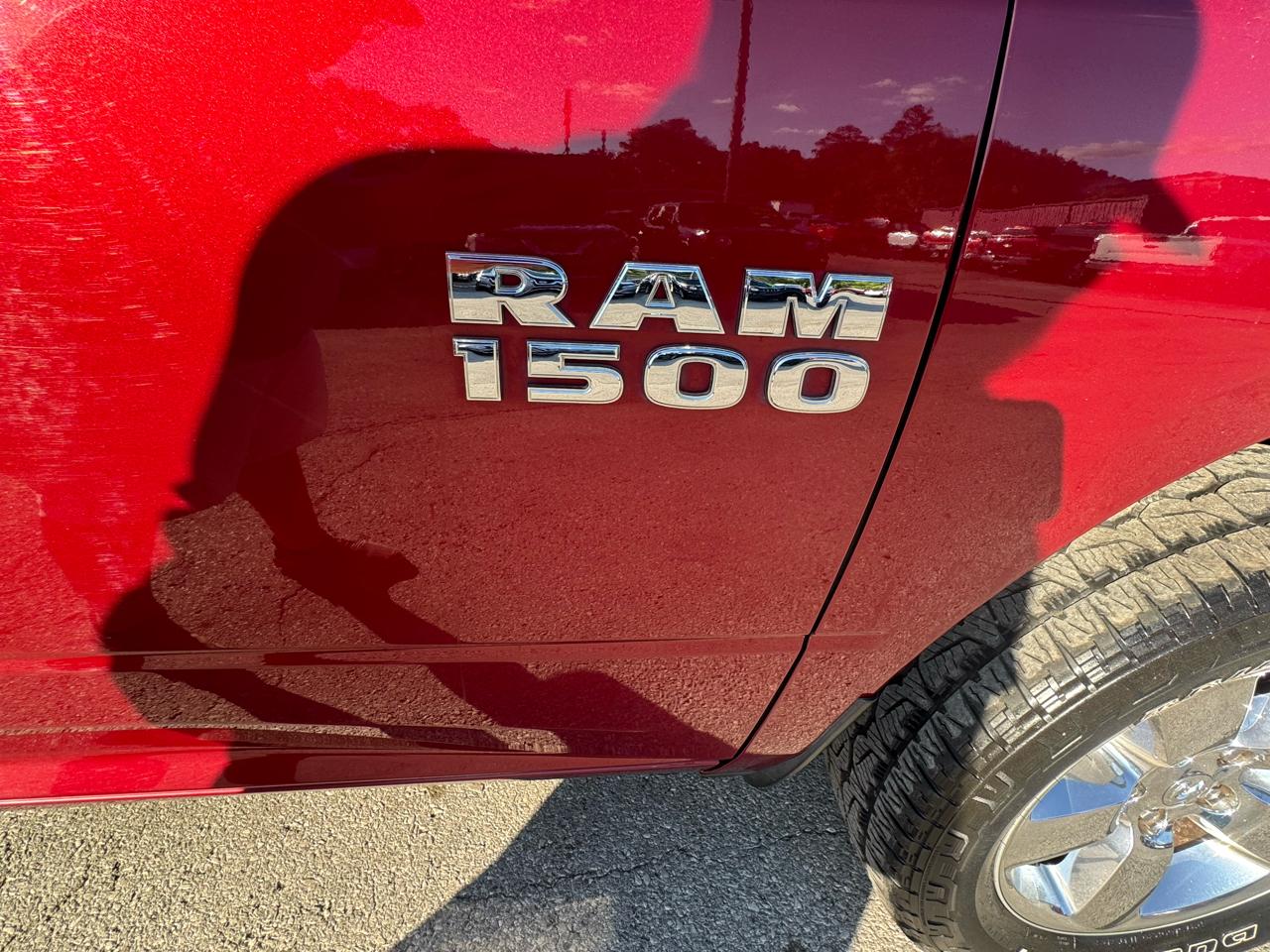 RAM 1500 4WD Crew Cab 140.5" Big Horn 2014