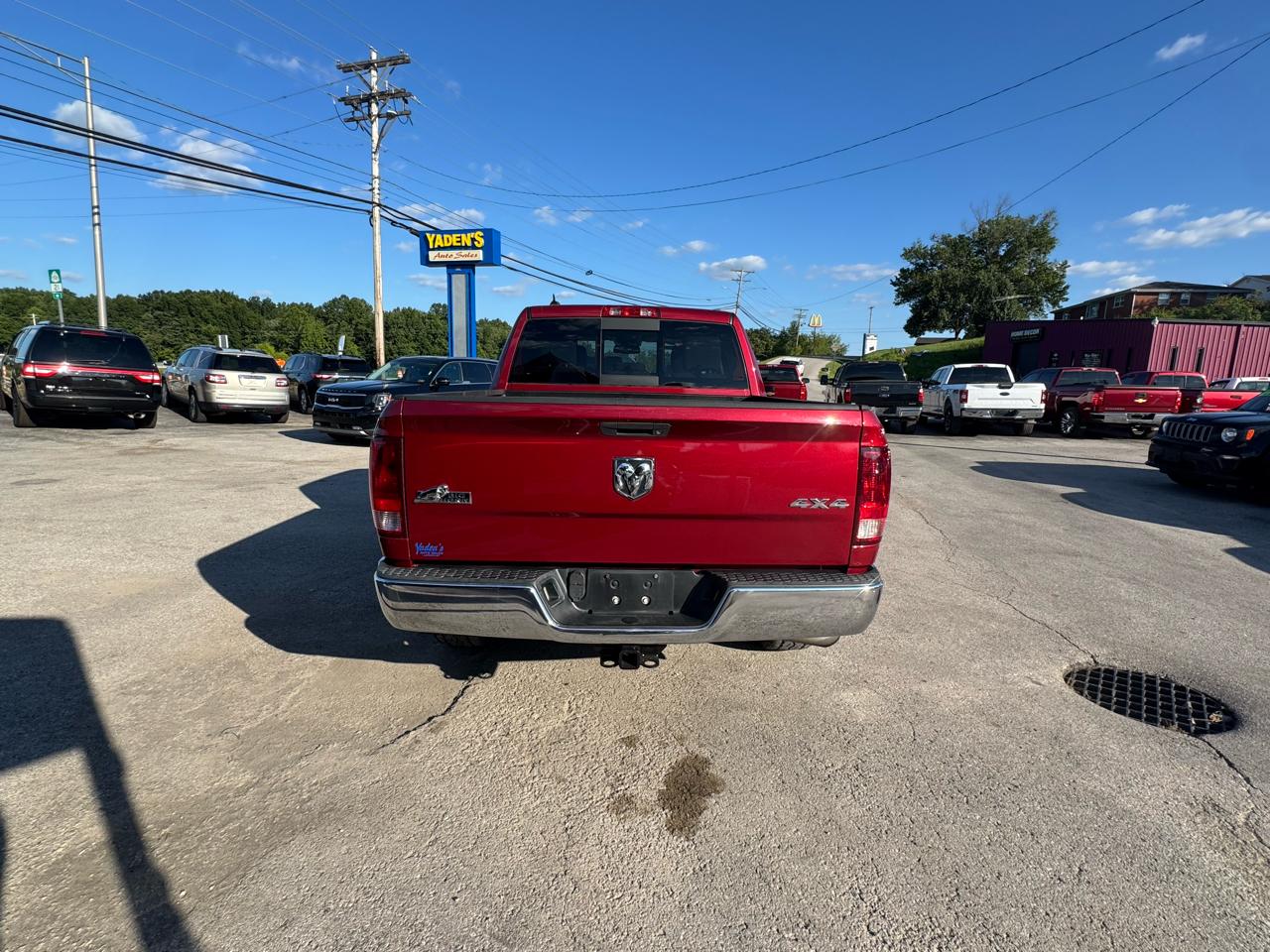 RAM 1500 4WD Crew Cab 140.5" Big Horn 2014
