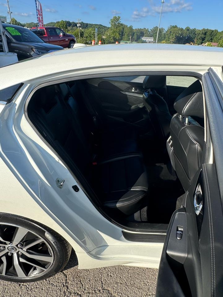 Nissan Maxima SV 3.5L 2021