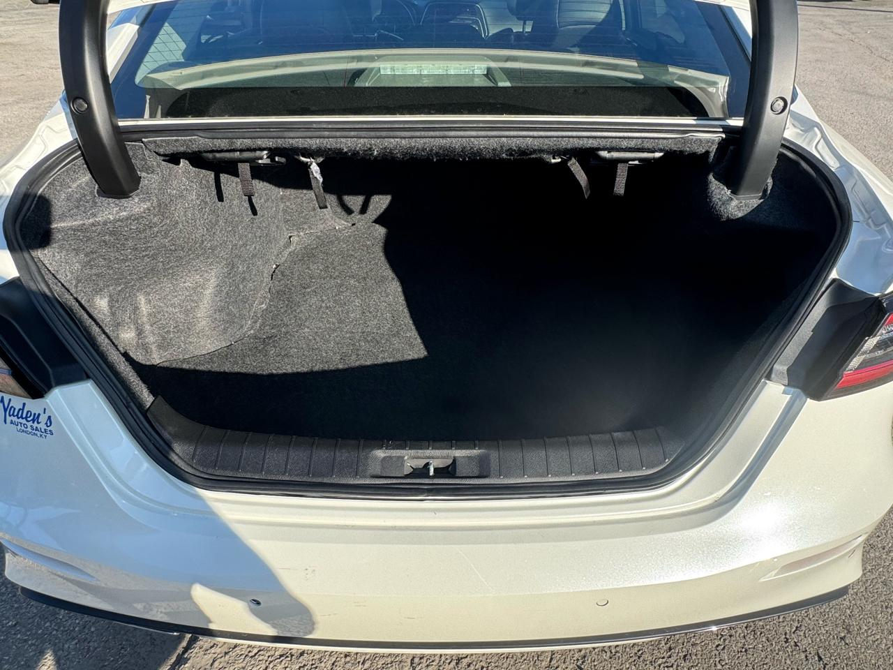 Nissan Maxima SV 3.5L 2021