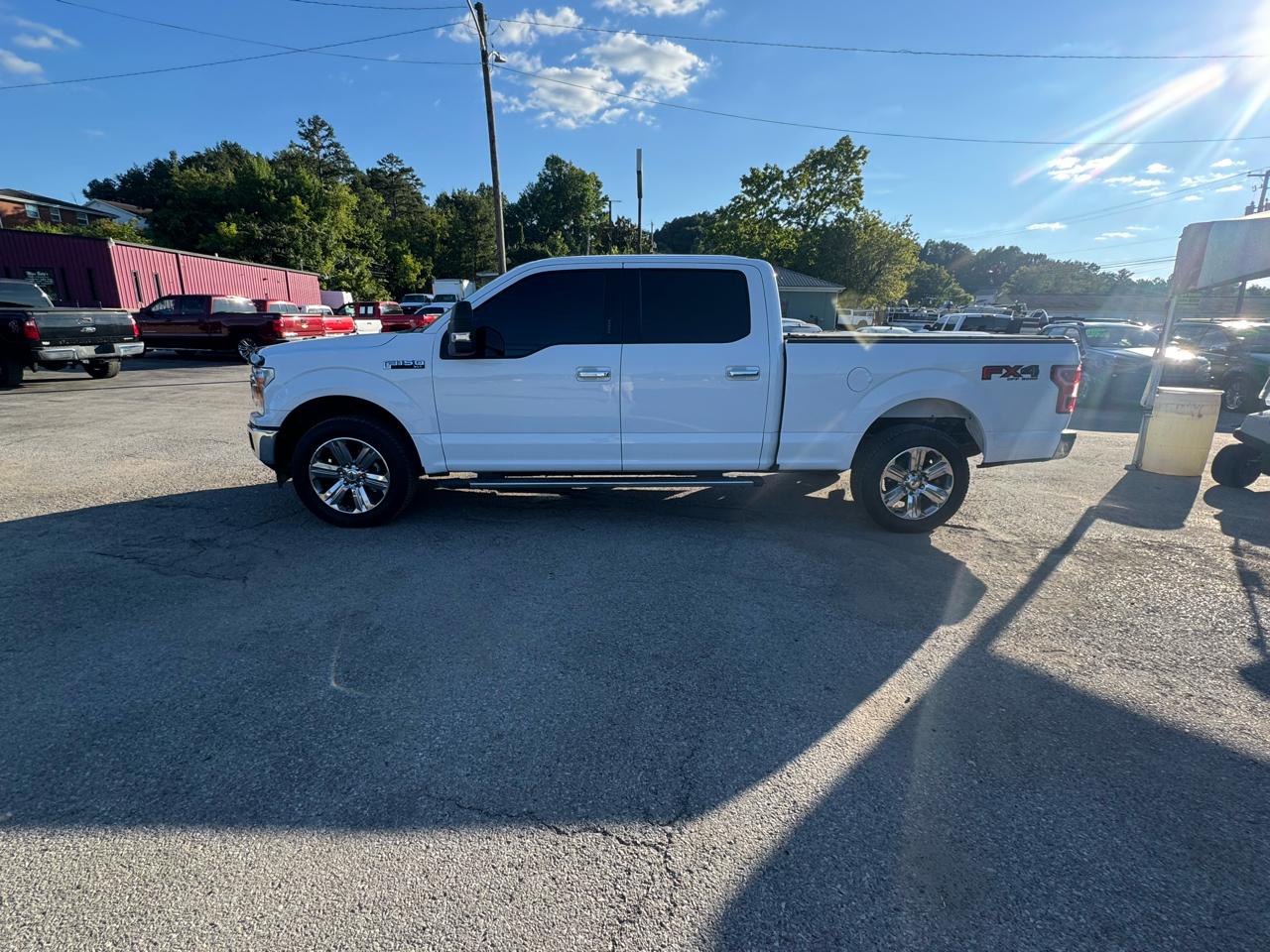 Ford F-150 4WD SuperCrew 150" XLT 2018