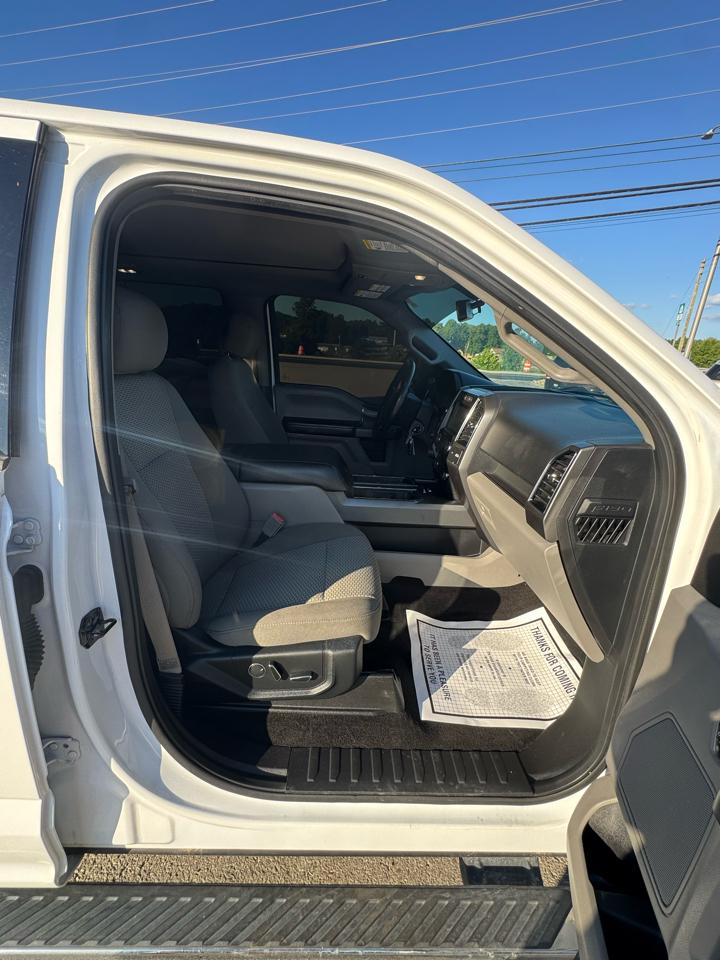Ford F-150 4WD SuperCrew 150" XLT 2018