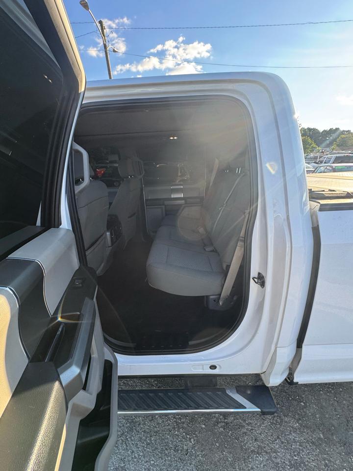 Ford F-150 4WD SuperCrew 150" XLT 2018