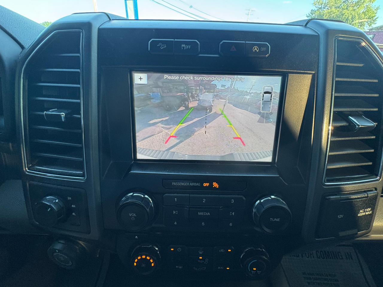 Ford F-150 4WD SuperCrew 150" XLT 2018