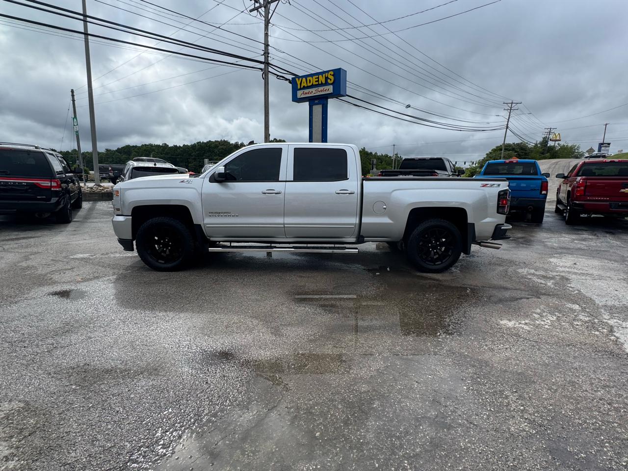 Chevrolet Silverado 1500 4WD Crew Cab 153.0" LT w/2LT 2017