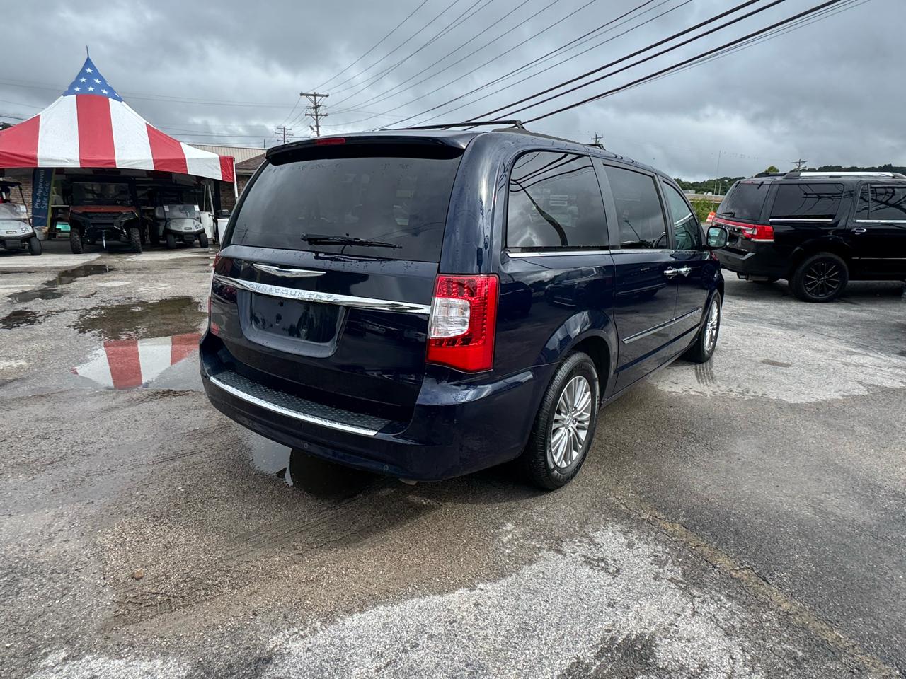 Chrysler Town & Country 4dr Wgn Touring-L 2016