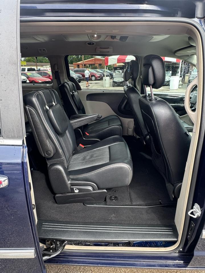 Chrysler Town & Country 4dr Wgn Touring-L 2016